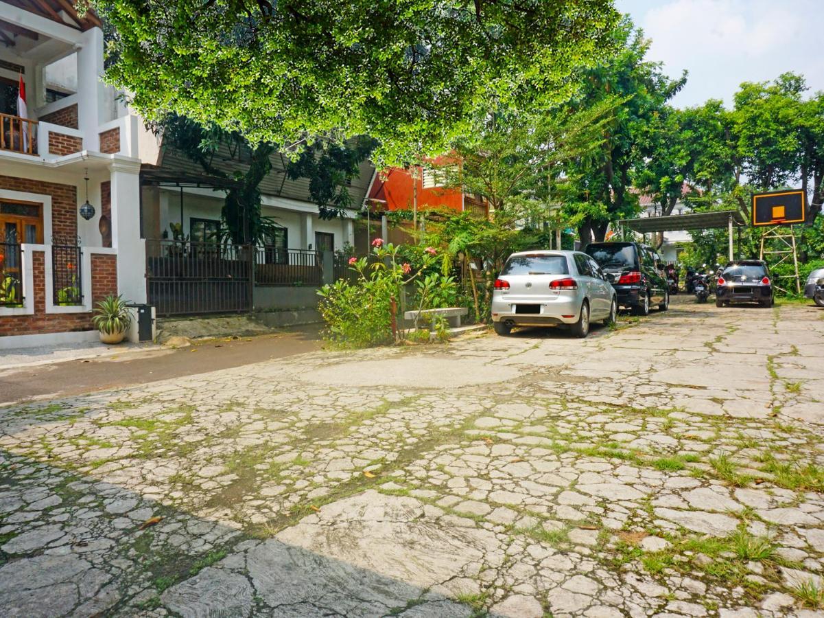 Oyo 91412 Ameera Inn Syariah Jakarta Exterior foto