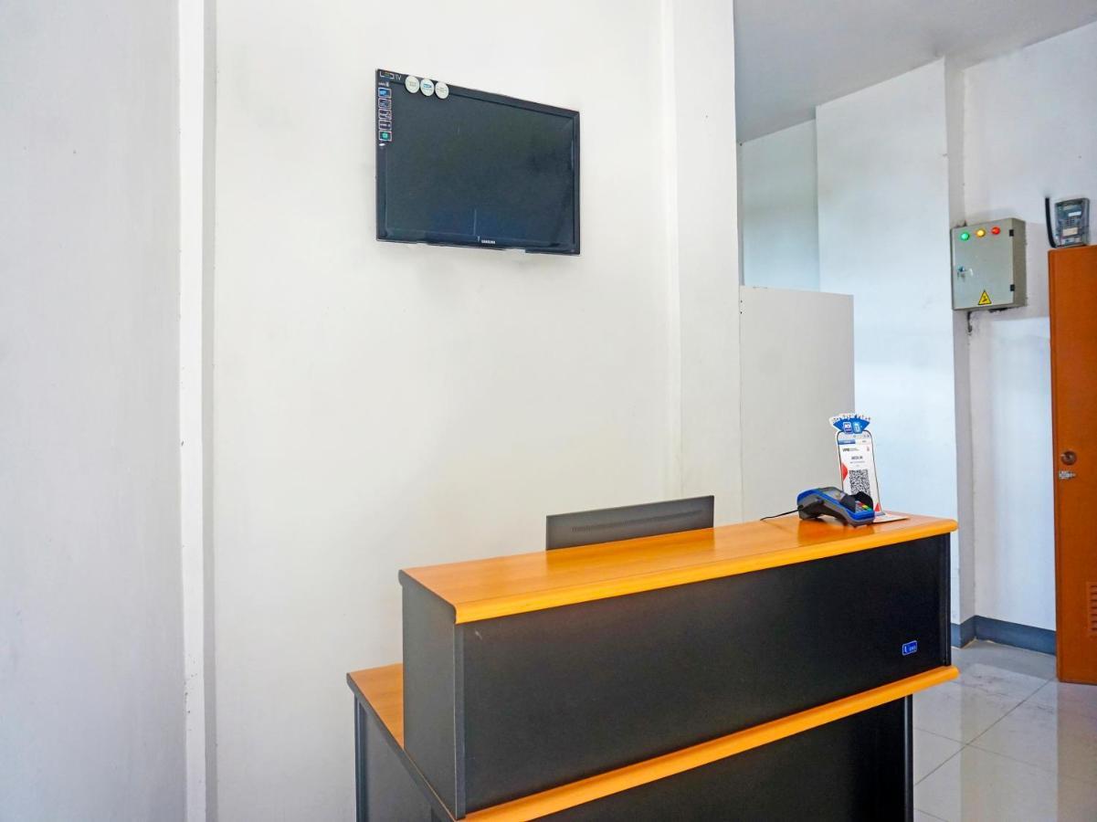 Oyo 91412 Ameera Inn Syariah Jakarta Exterior foto